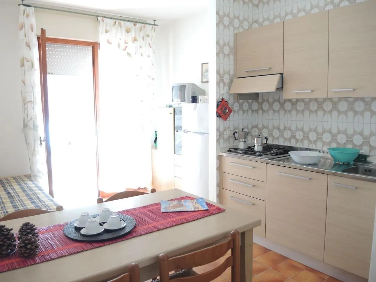 Flat 100M From The Beach With Sunny Terrace Bibione Italy