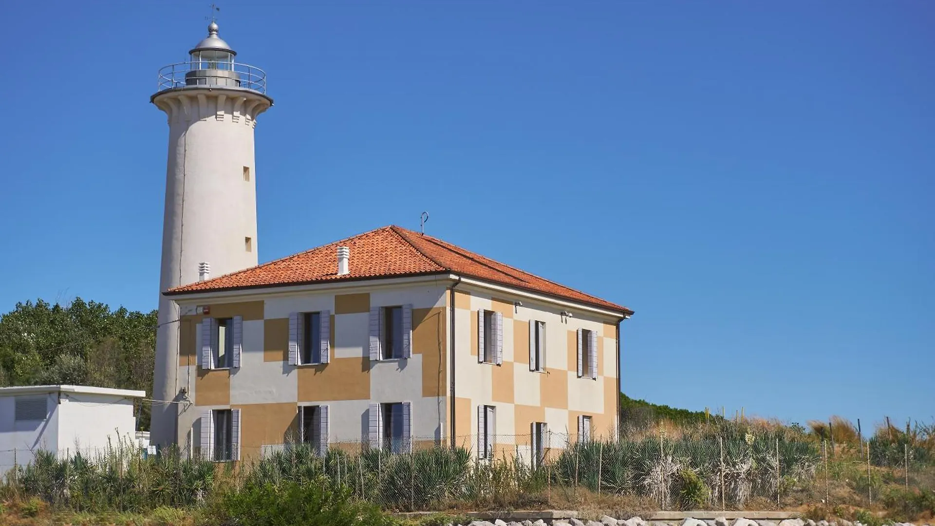 Flat 100M From The Beach With Sunny Terrace Bibione 0*,  Italien